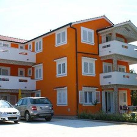 Villa San Malinska Exterior photo